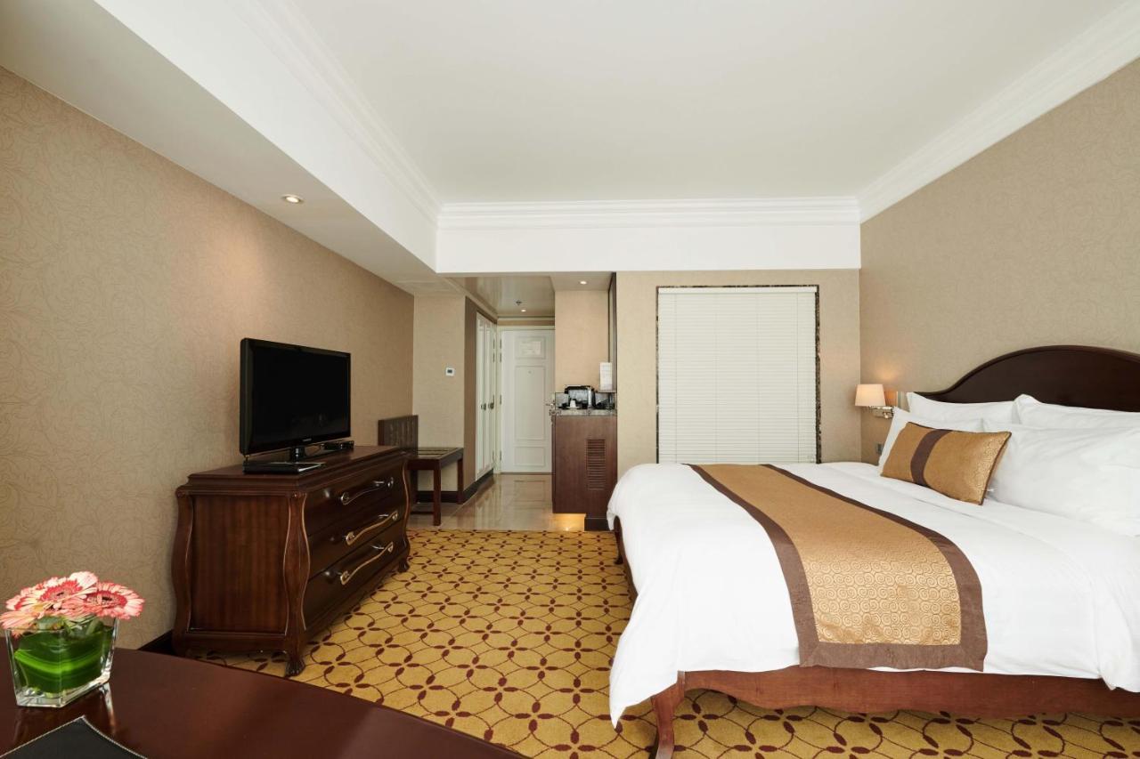 Club Deluxe Double or Twin Room,1005390724:JPEG
