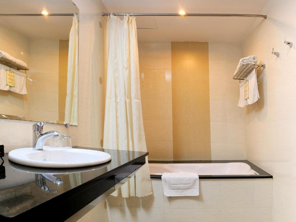 Deluxe Double Room with Park View,772682437:JPEG